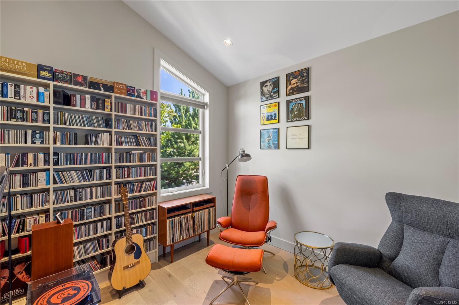 228 Crestline Terr
