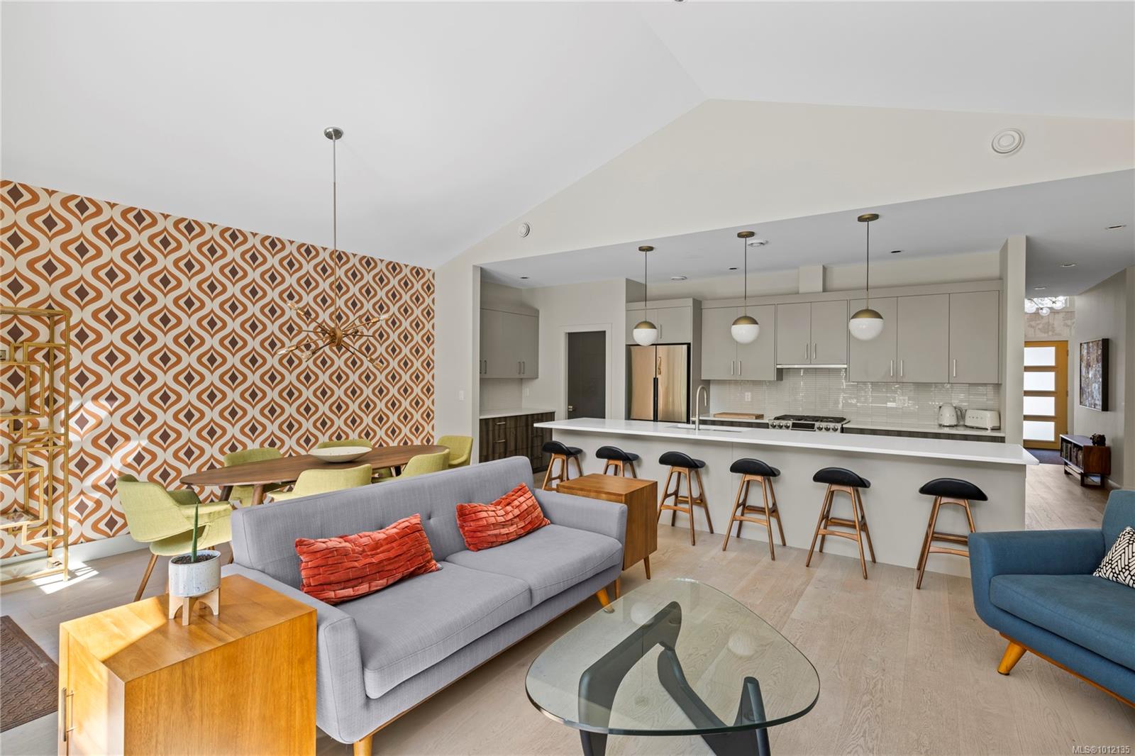 228 Crestline Terr