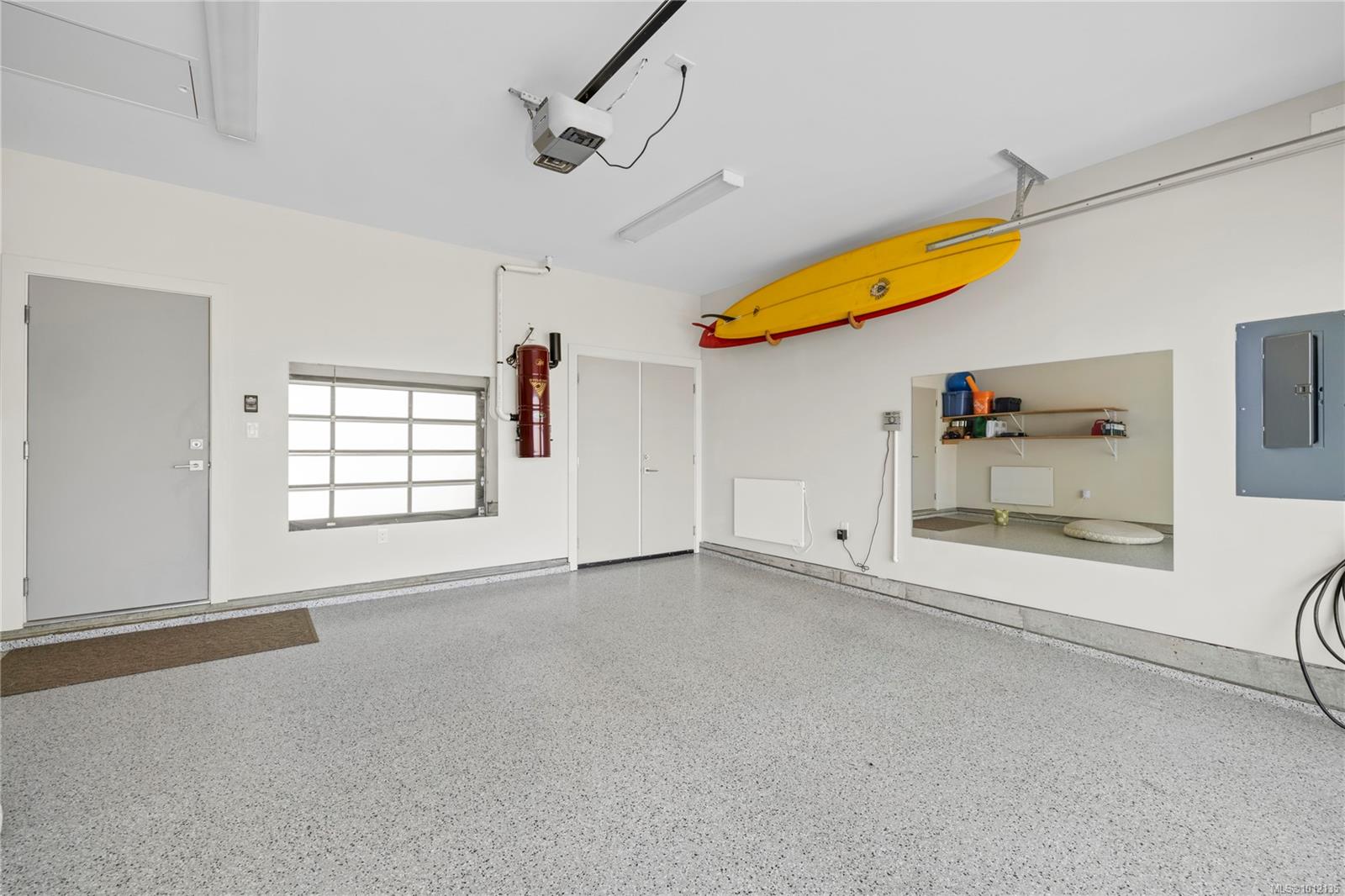 228 Crestline Terr
