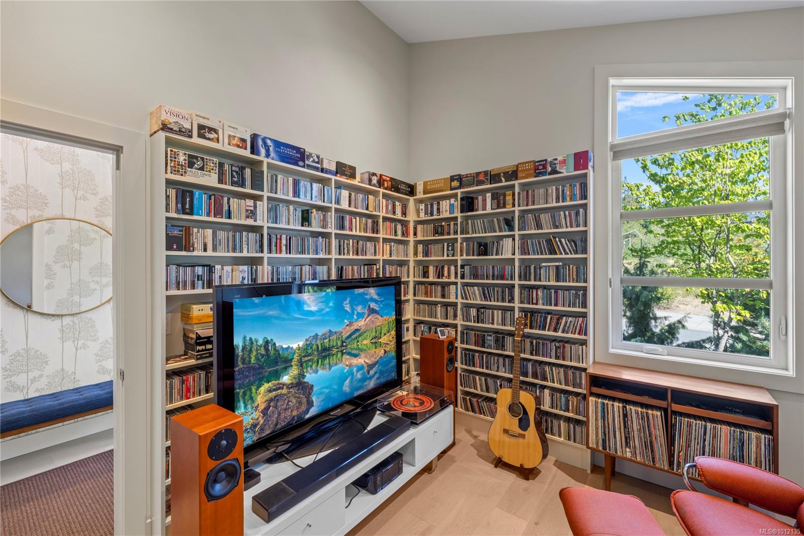 228 Crestline Terr