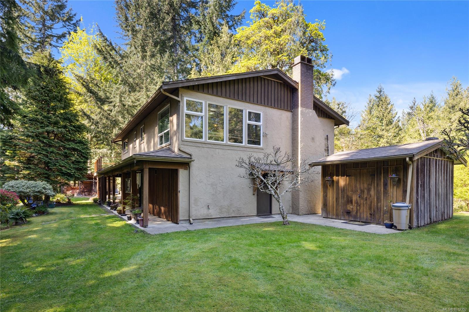 658 Martindale Rd