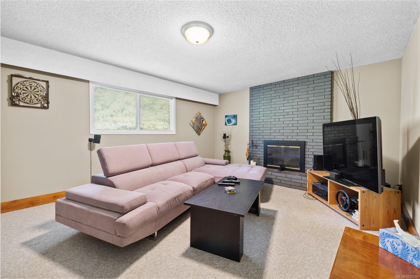 658 Martindale Rd