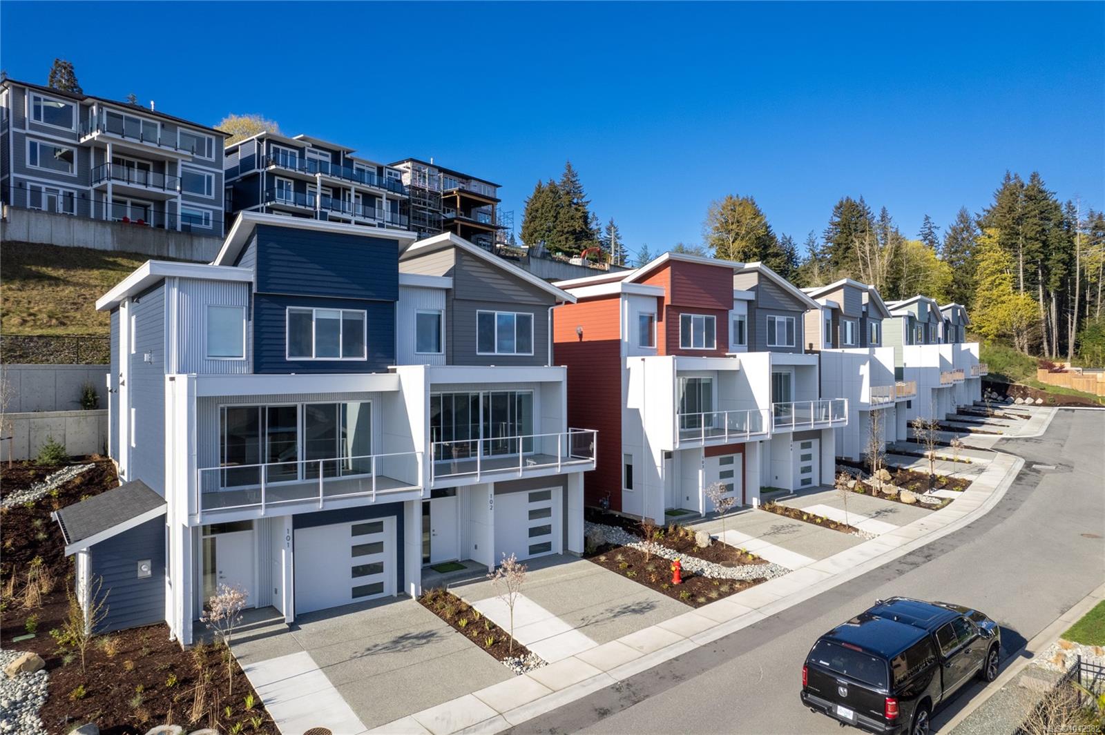 151 Royal Pacific Way # 110