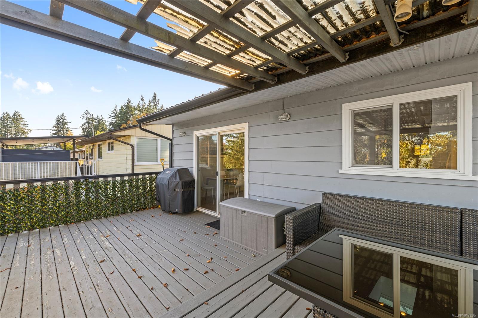 710 Connaught Ave, Nanaimo