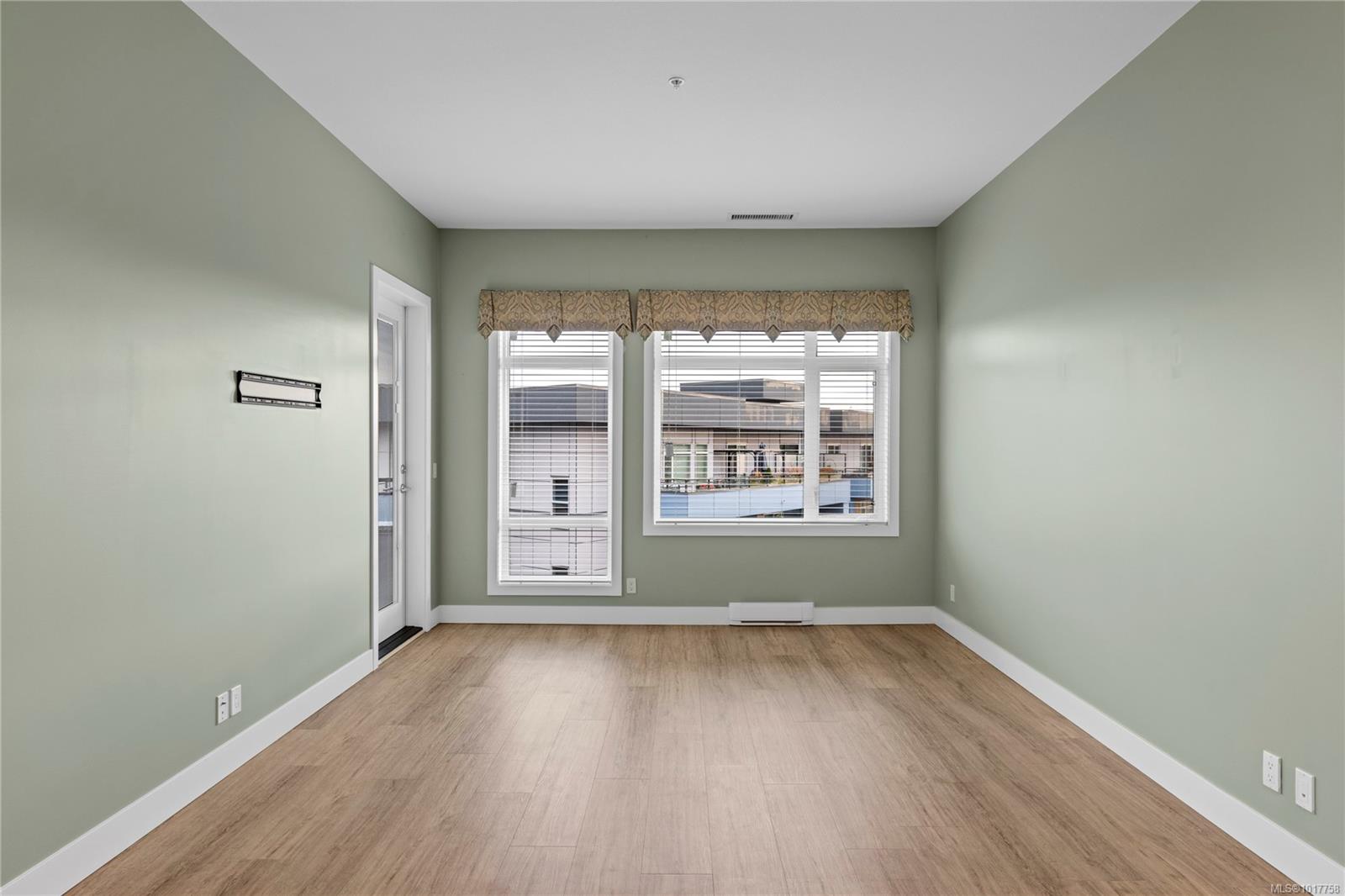 6540 Metral Dr # 501, Nanaimo Unit: 501