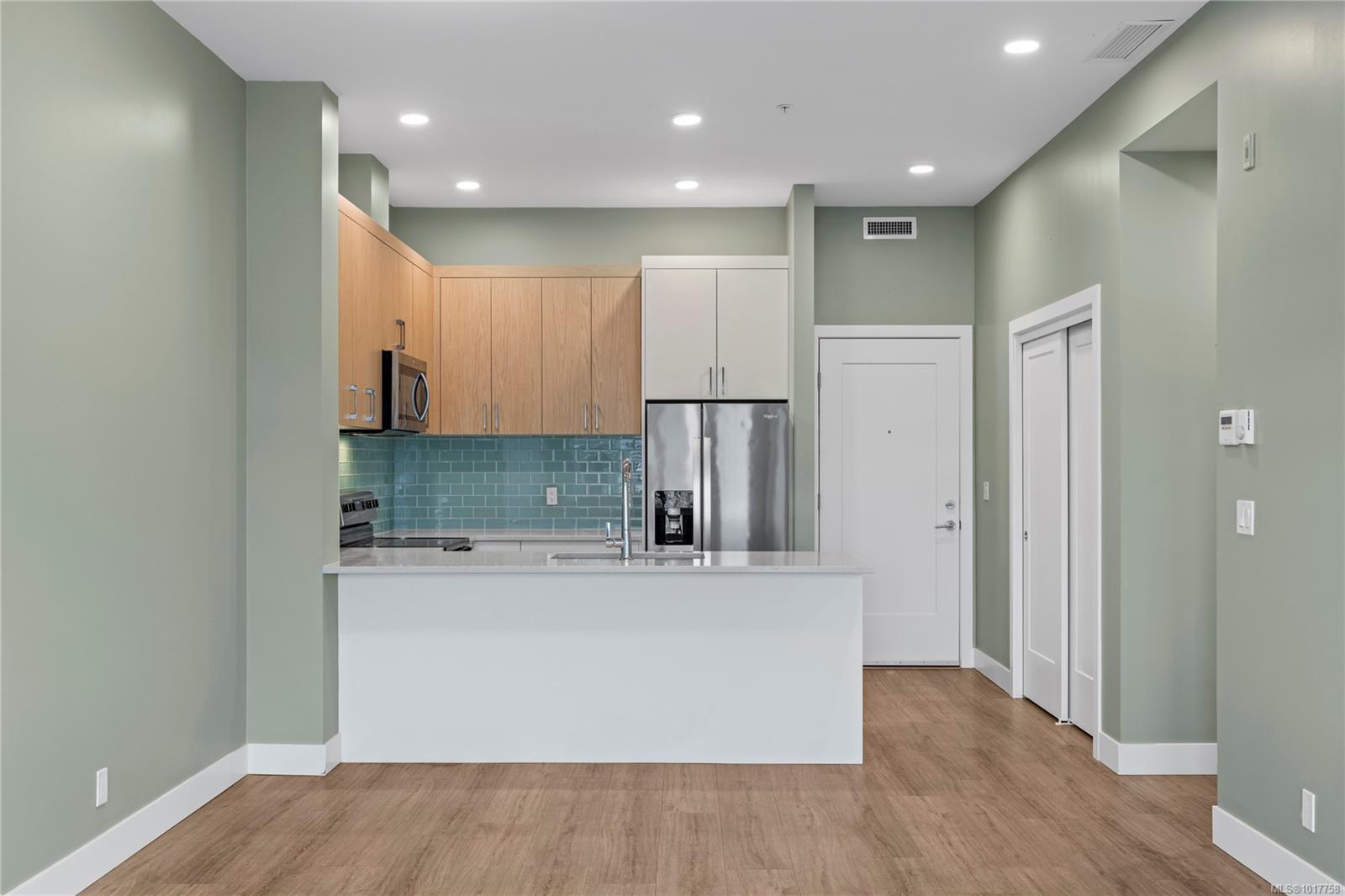 6540 Metral Dr # 501, Nanaimo Unit: 501