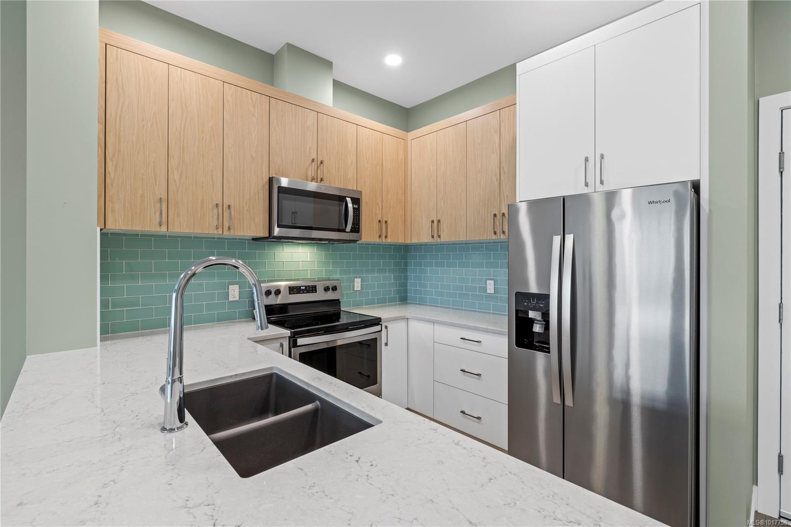 6540 Metral Dr # 501, Nanaimo Unit: 501