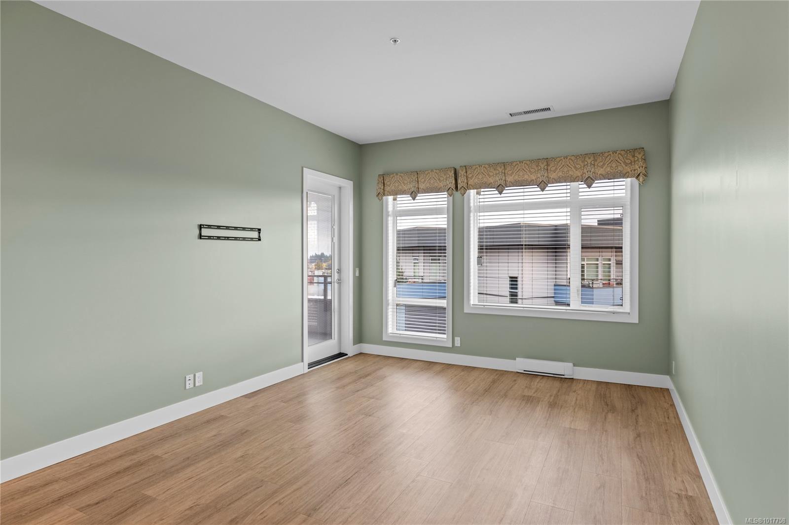 6540 Metral Dr # 501, Nanaimo Unit: 501