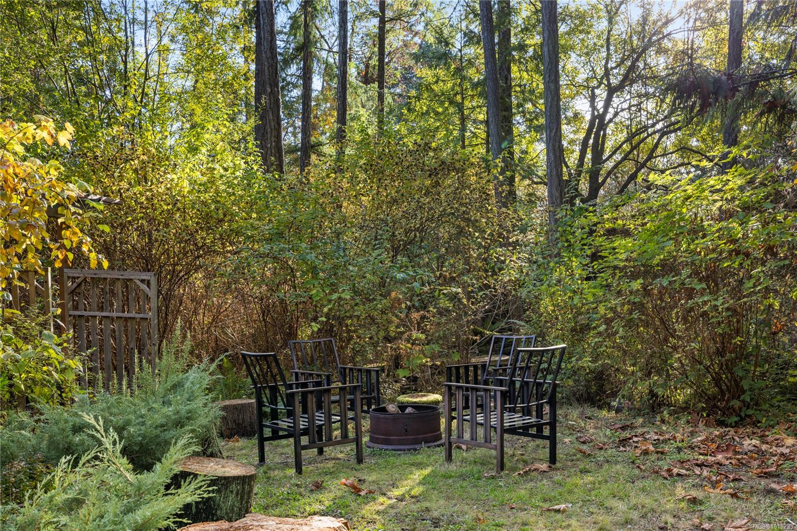 3920 Yellow Point Rd, Ladysmith