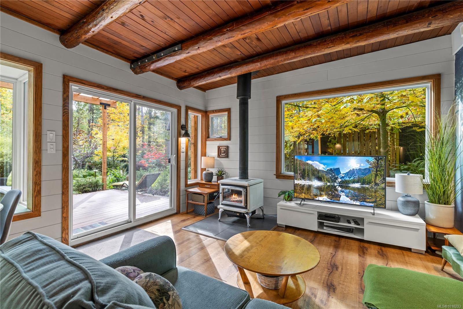 3920 Yellow Point Rd, Ladysmith