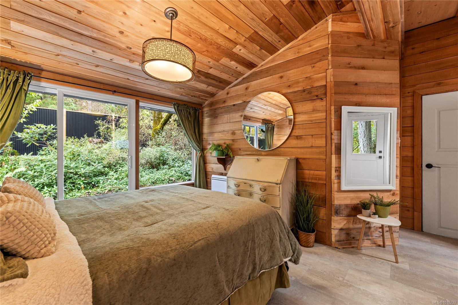 3920 Yellow Point Rd, Ladysmith