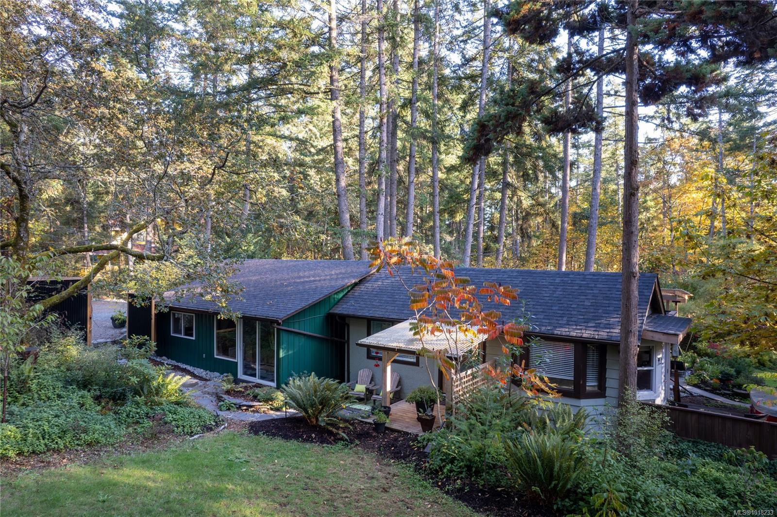 3920 Yellow Point Rd, Ladysmith