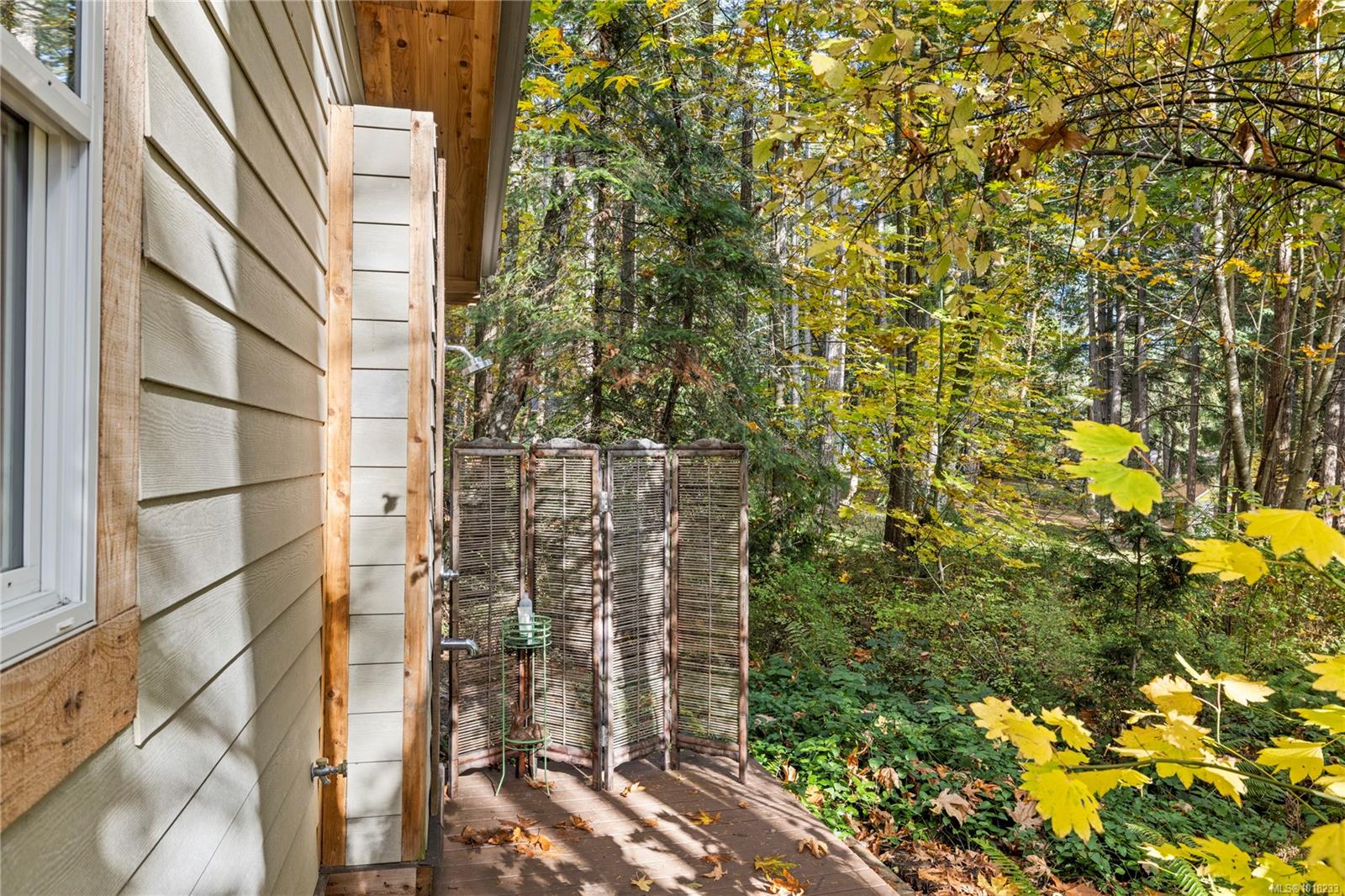 3920 Yellow Point Rd, Ladysmith