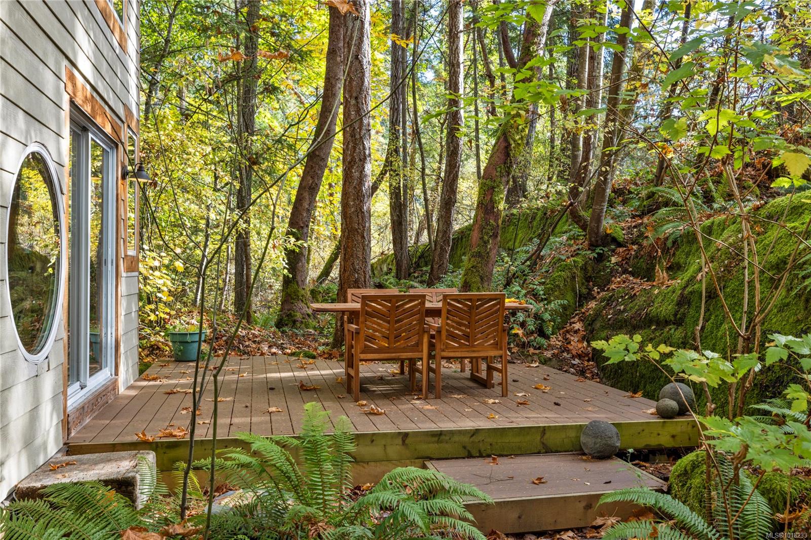 3920 Yellow Point Rd, Ladysmith