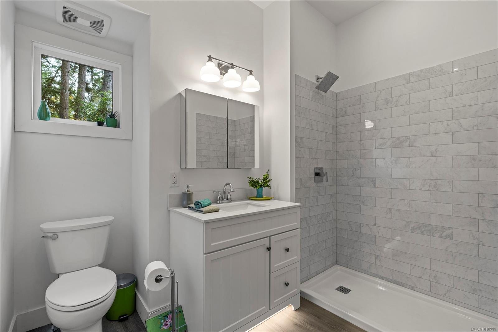 3920 Yellow Point Rd, Ladysmith