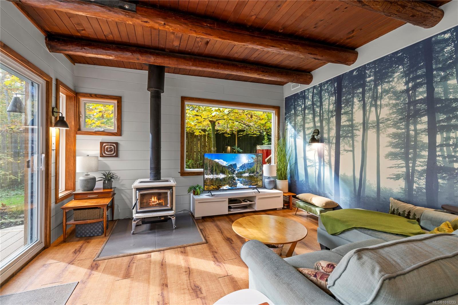 3920 Yellow Point Rd, Ladysmith