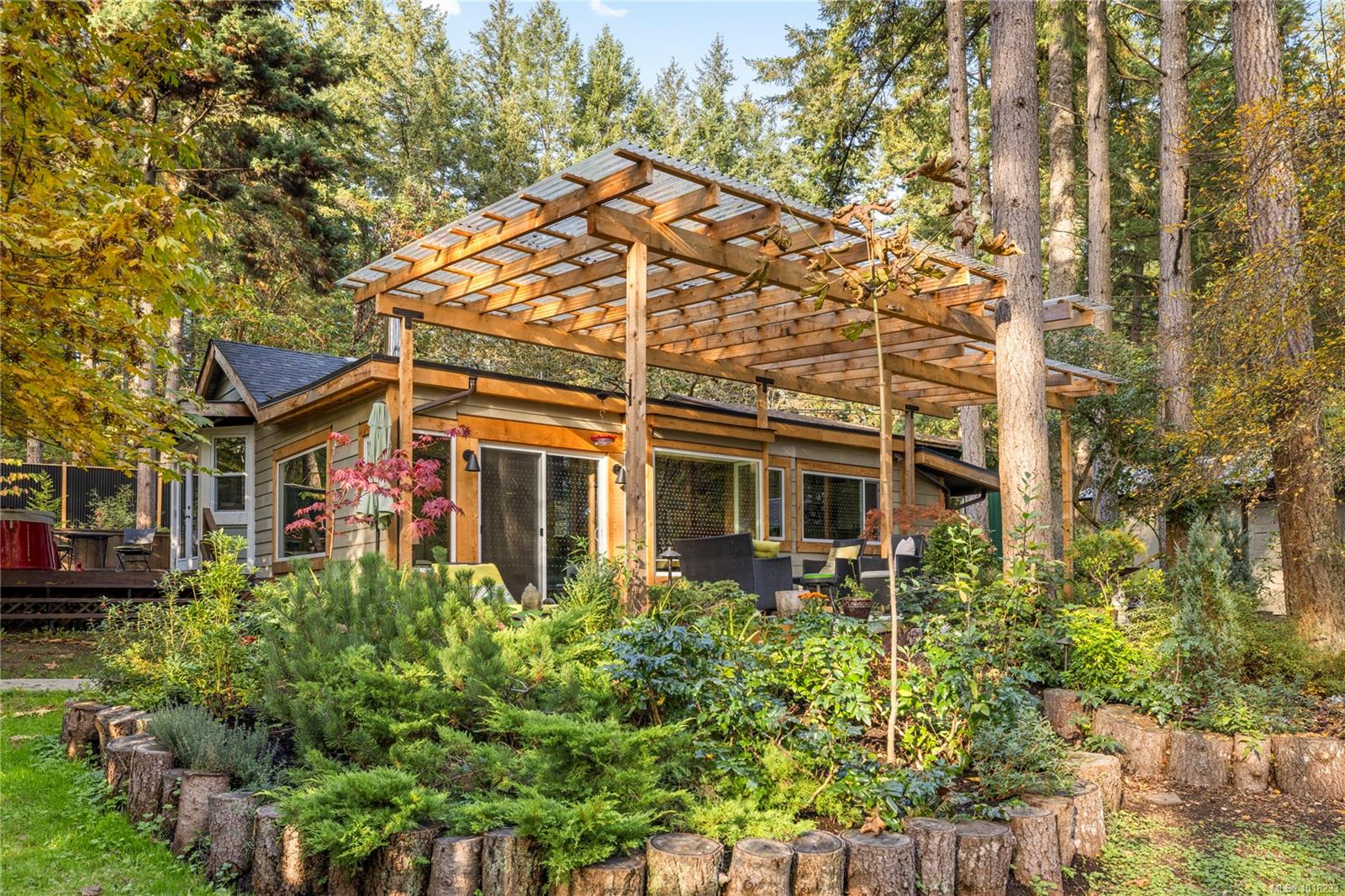 3920 Yellow Point Rd, Ladysmith