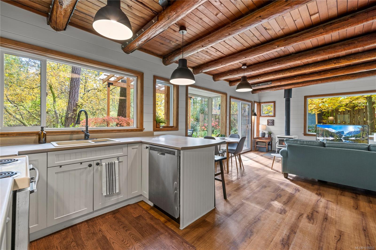 3920 Yellow Point Rd, Ladysmith