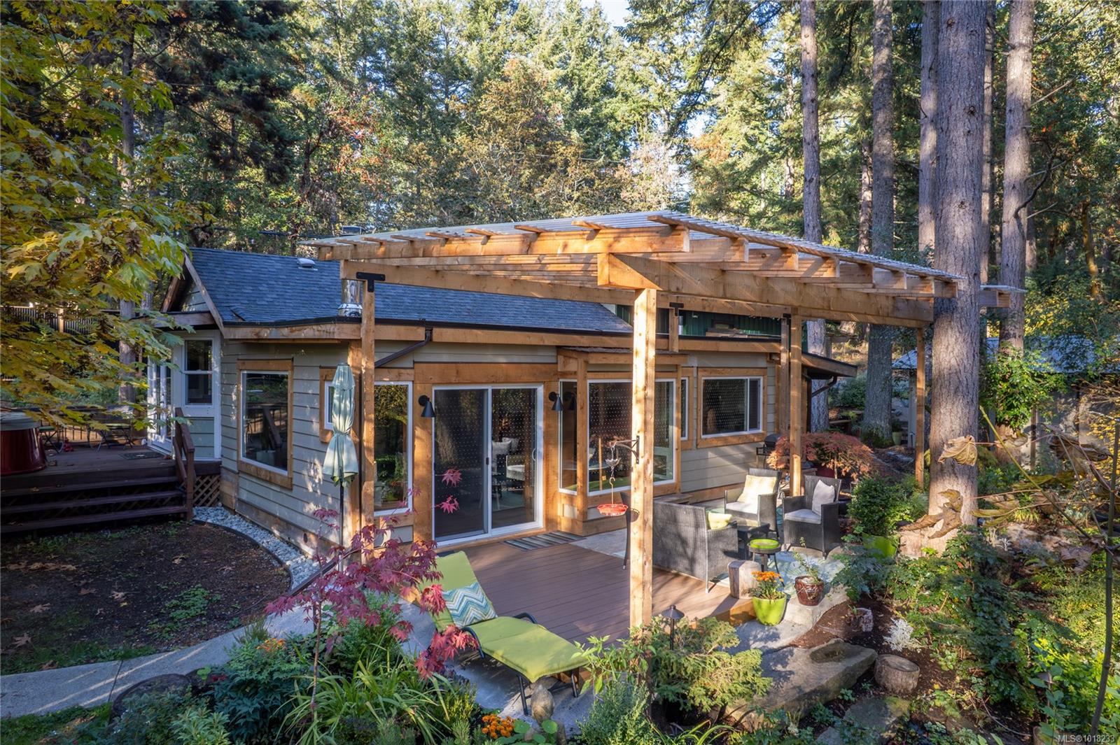 3920 Yellow Point Rd, Ladysmith