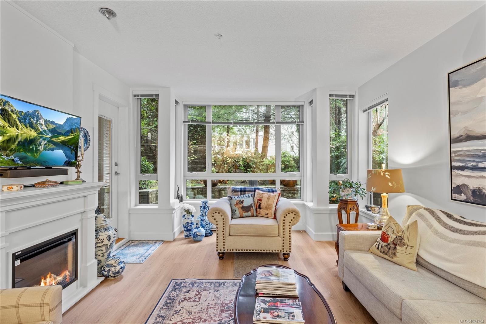 5670 Edgewater Lane # 104