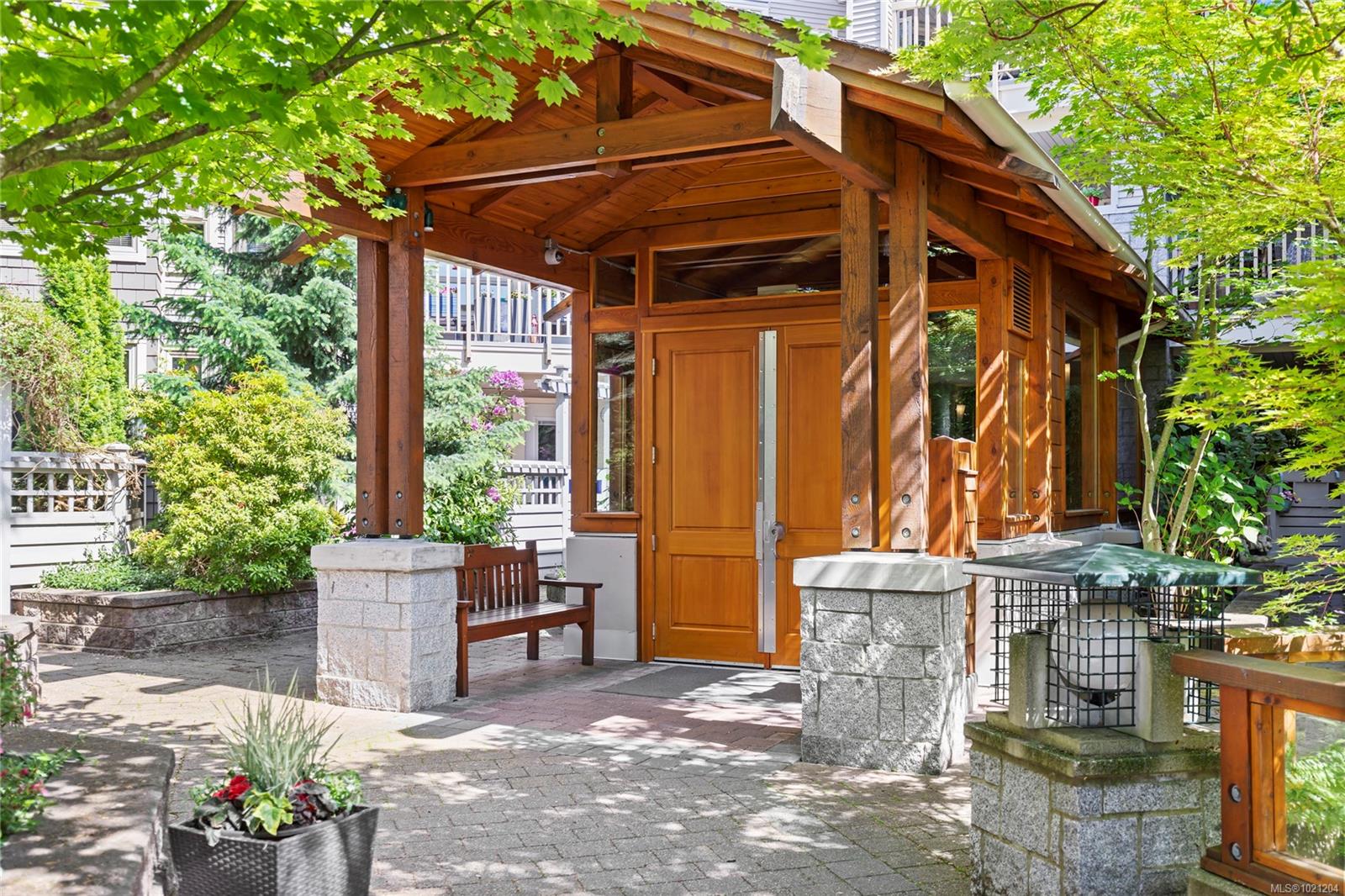 5670 Edgewater Lane # 104