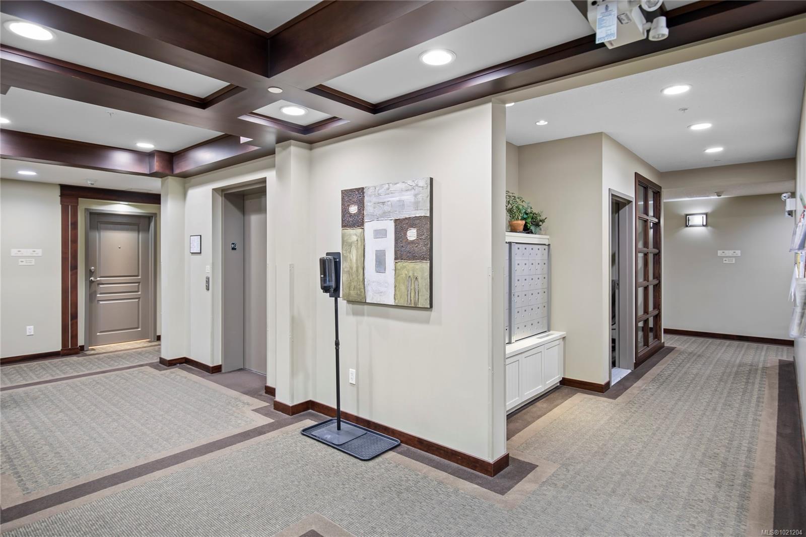 5670 Edgewater Lane # 104