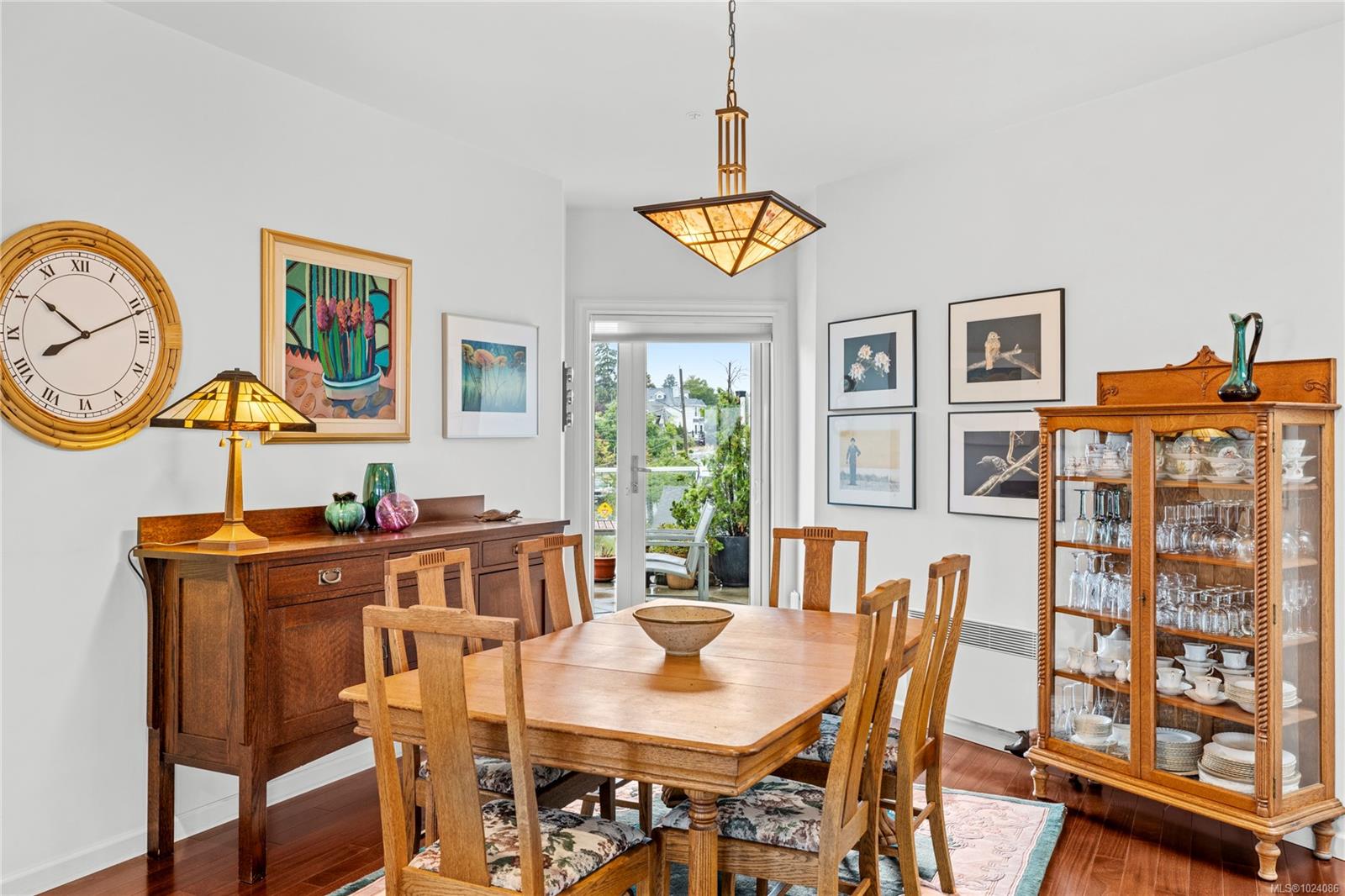 650 Prideaux St # 401