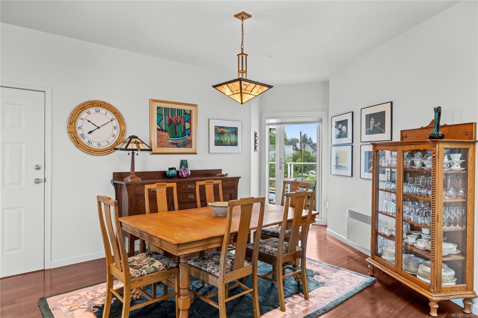 650 Prideaux St # 401