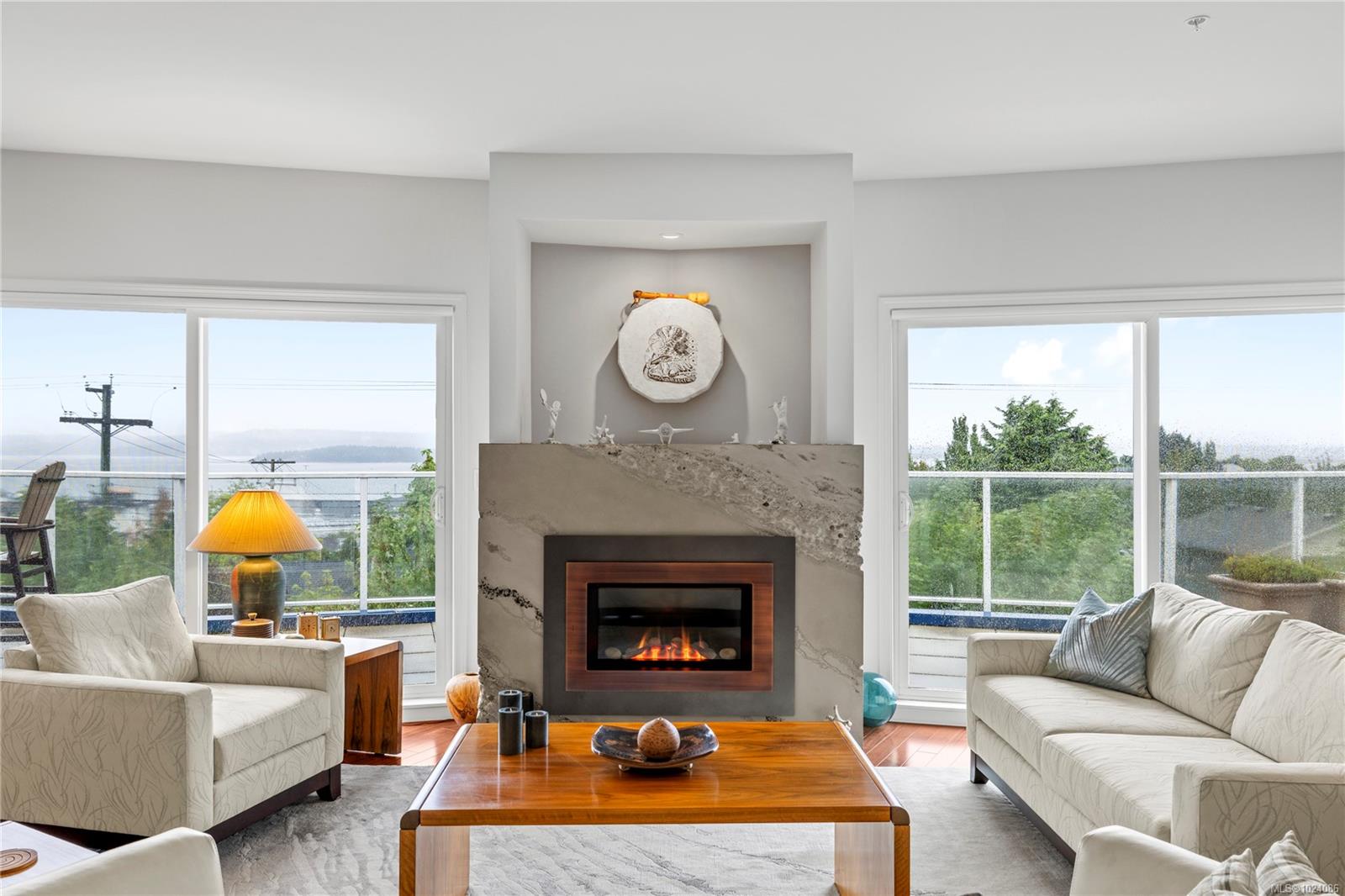 650 Prideaux St # 401