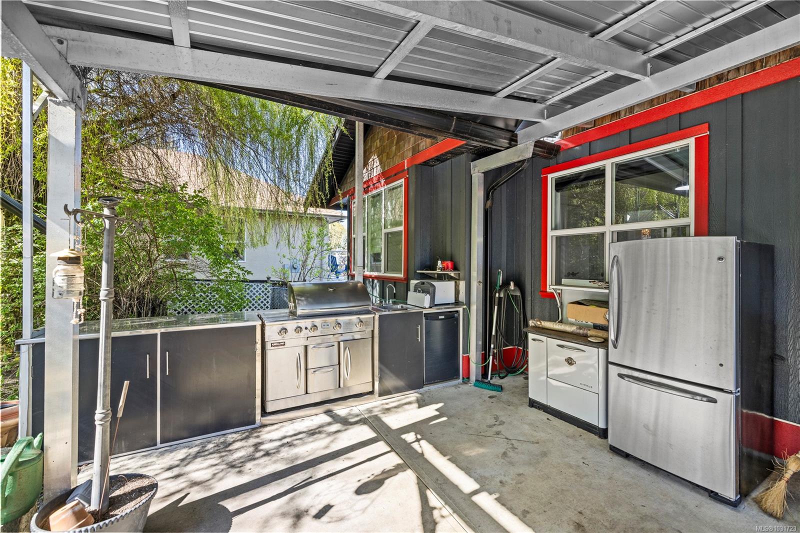 426 Davis Rd