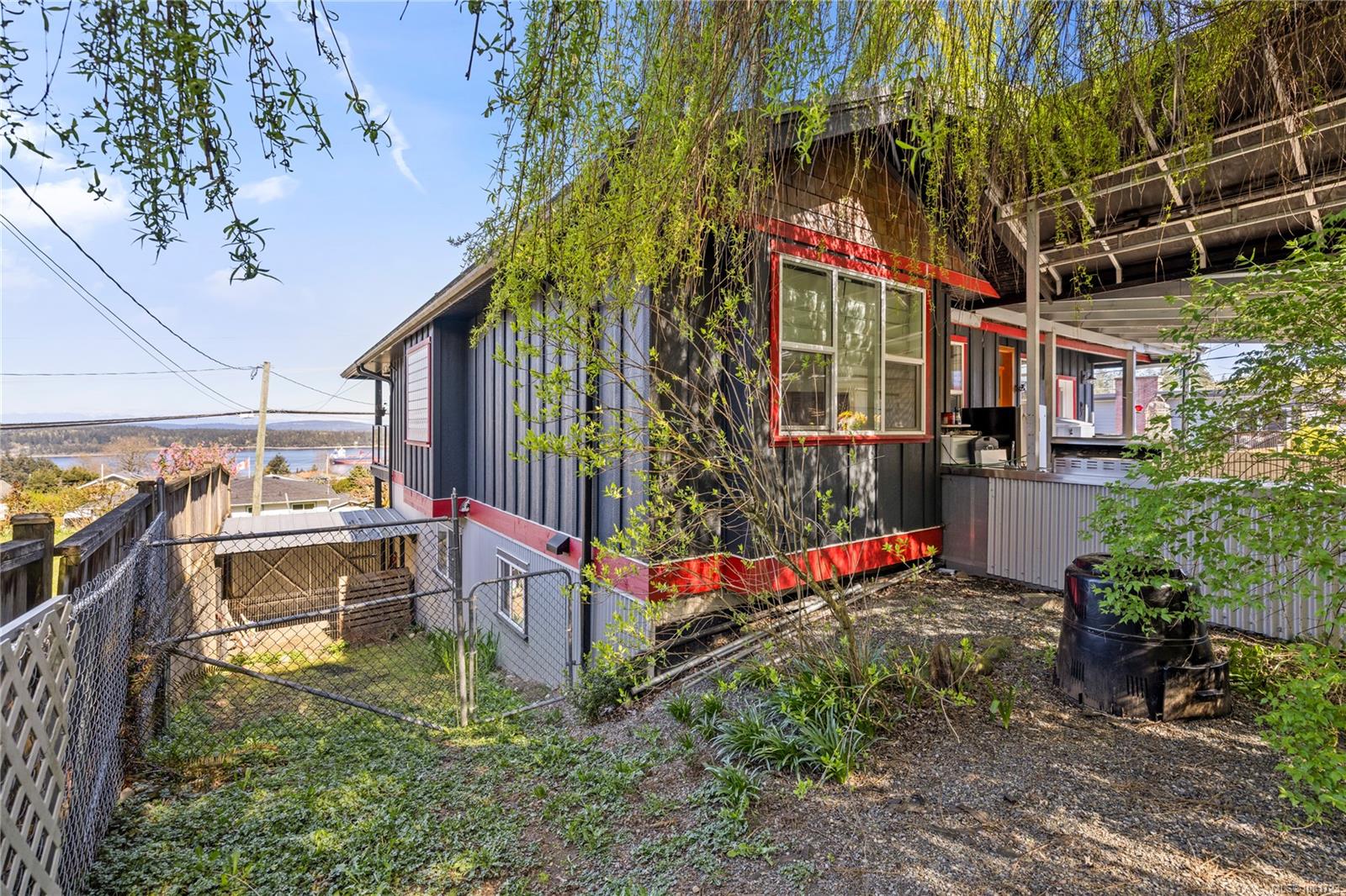 426 Davis Rd
