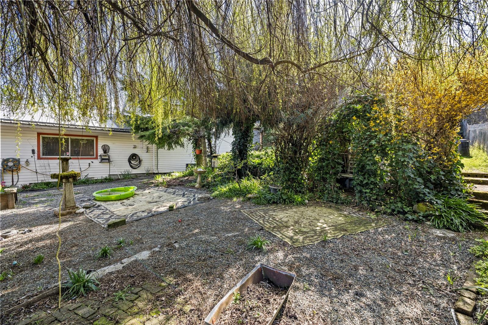 426 Davis Rd