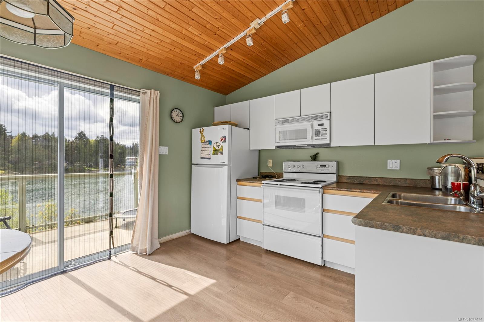 1545 Dorcas Point Rd