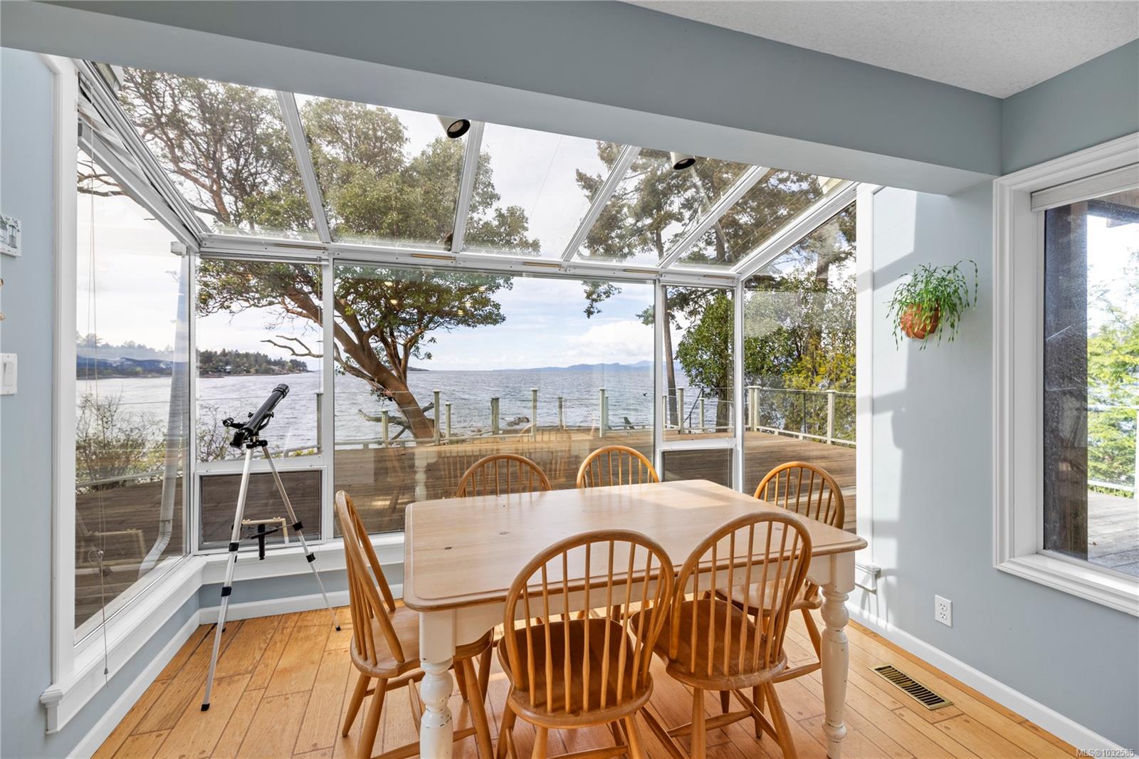 1545 Dorcas Point Rd