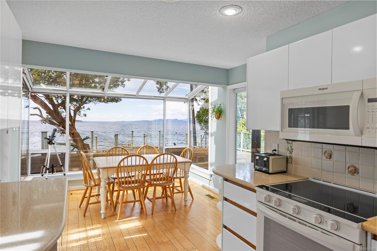 1545 Dorcas Point Rd