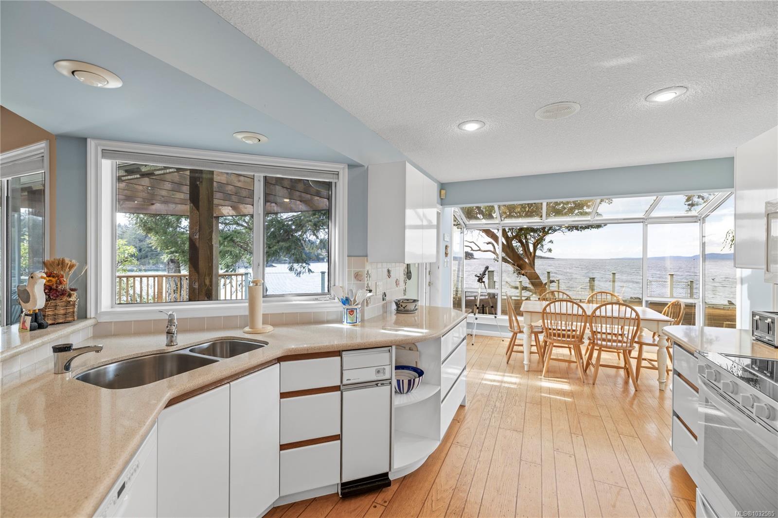 1545 Dorcas Point Rd