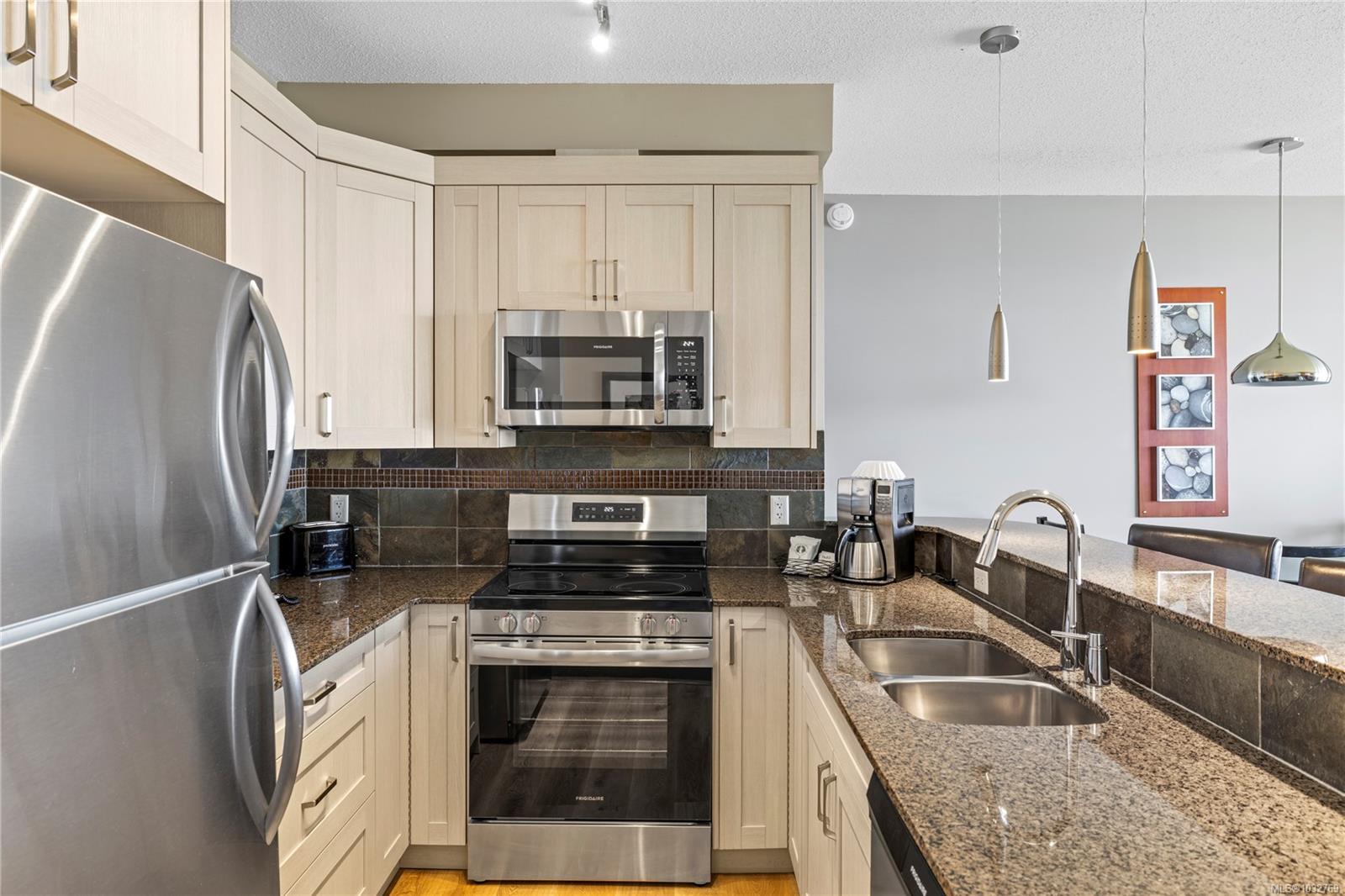 181 Beachside Dr Unit: 329/330C