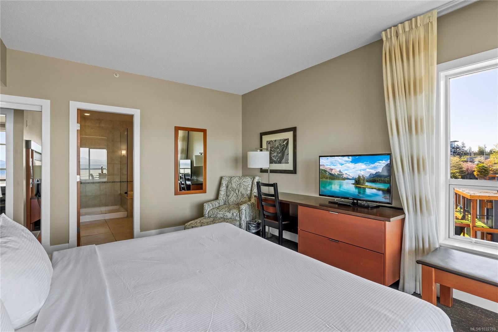 181 Beachside Dr Unit: 329/330C