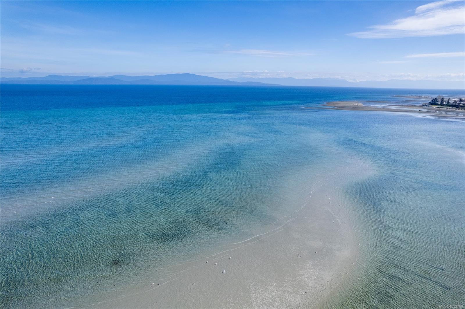 181 Beachside Dr Unit: 329/330C