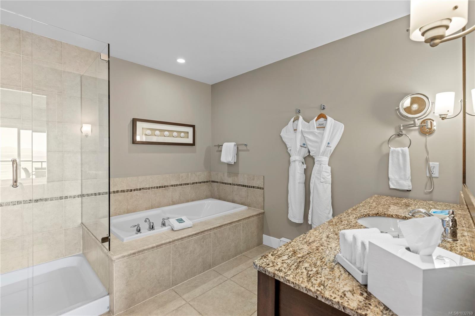 181 Beachside Dr Unit: 329/330C