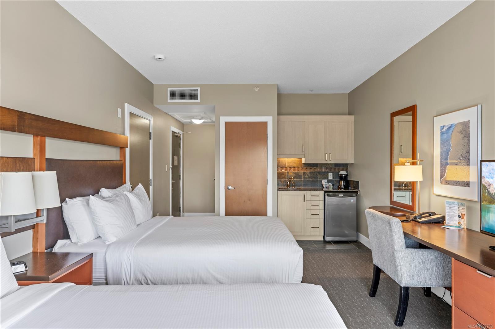 181 Beachside Dr Unit: 329/330C