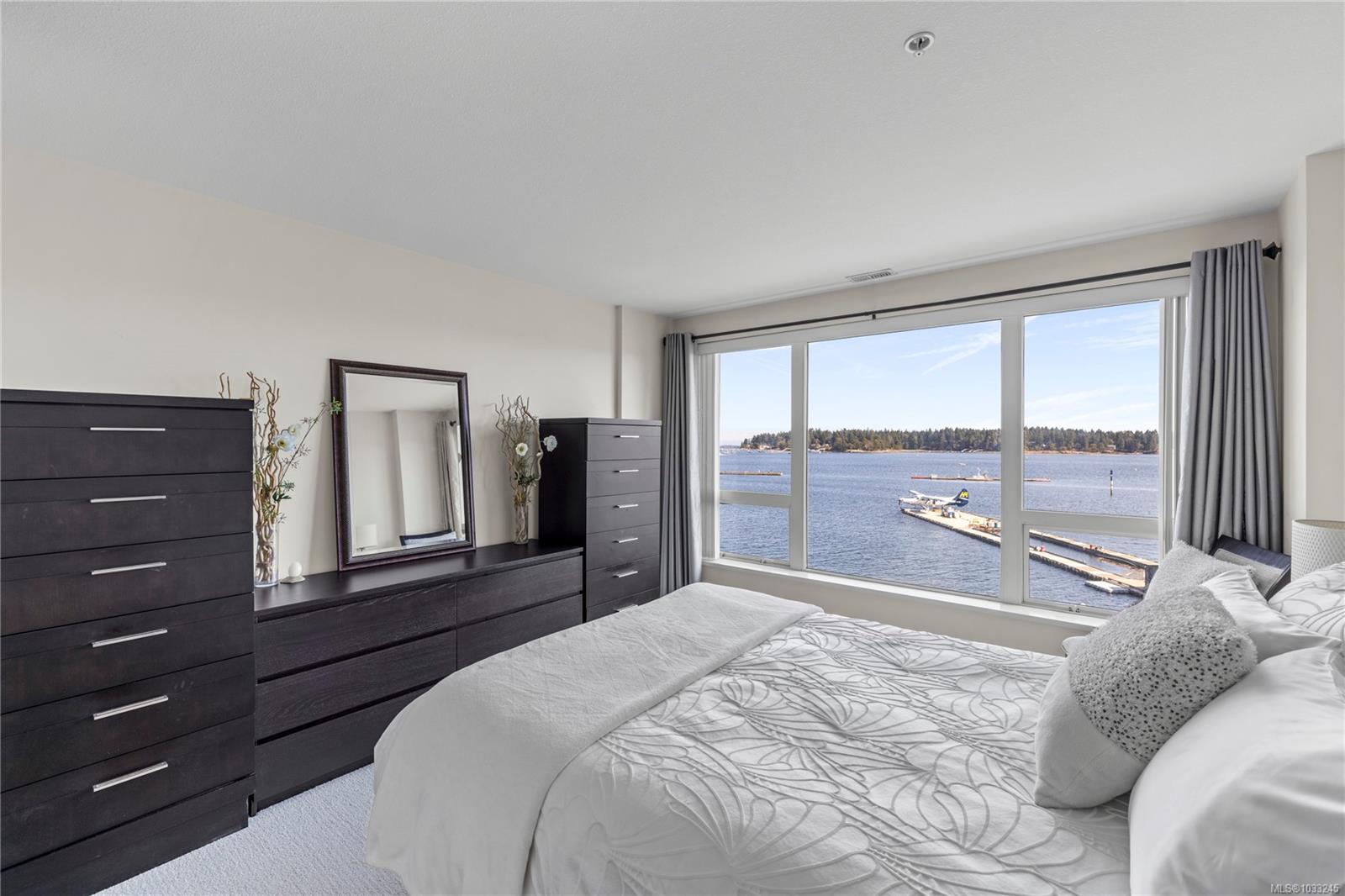 38 Front St Unit: TH25