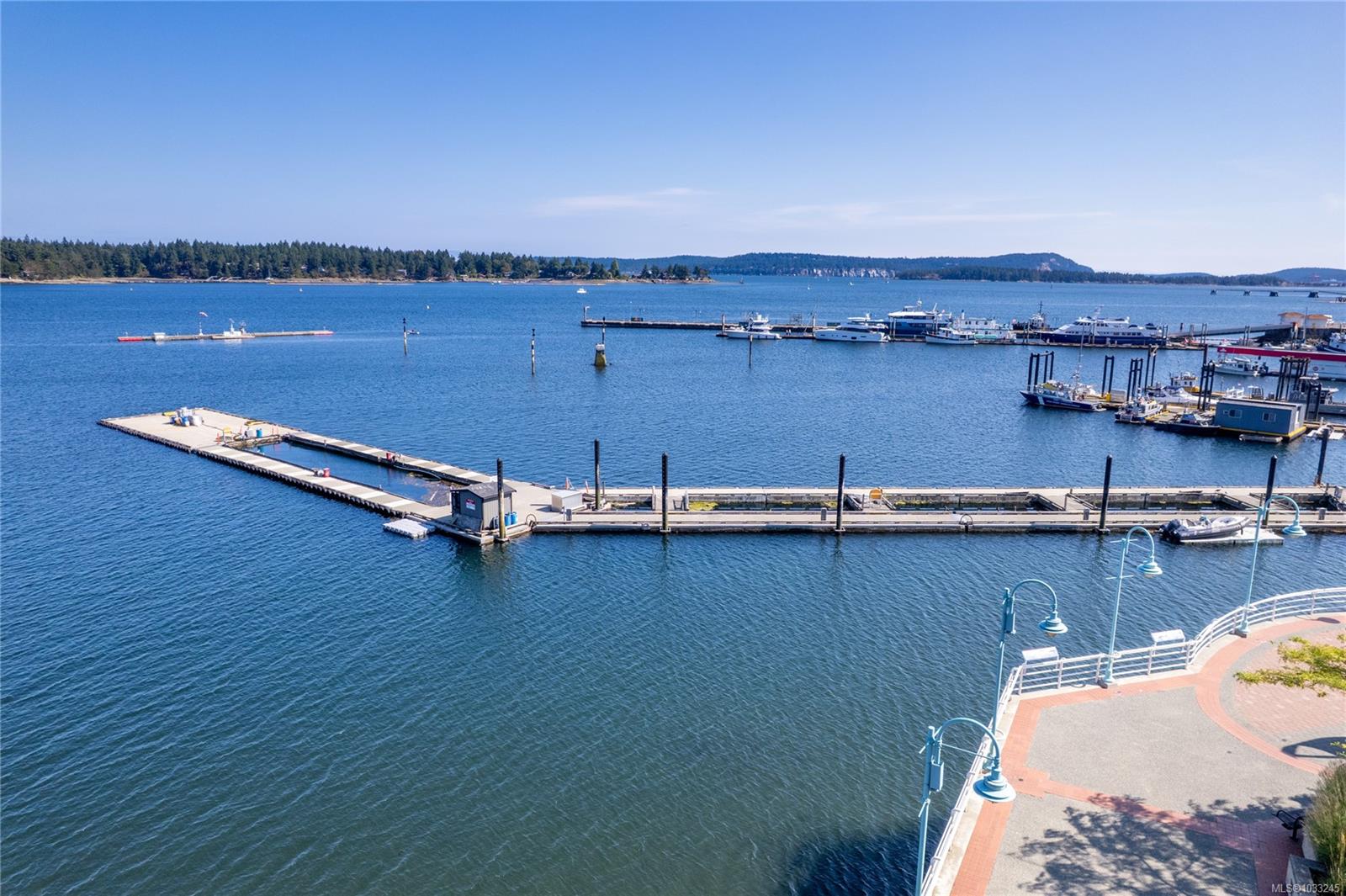 38 Front St Unit: TH25