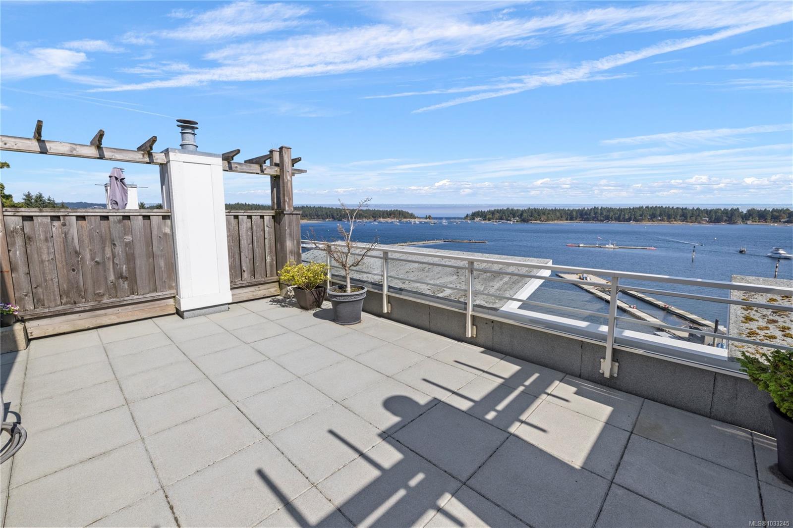 38 Front St Unit: TH25