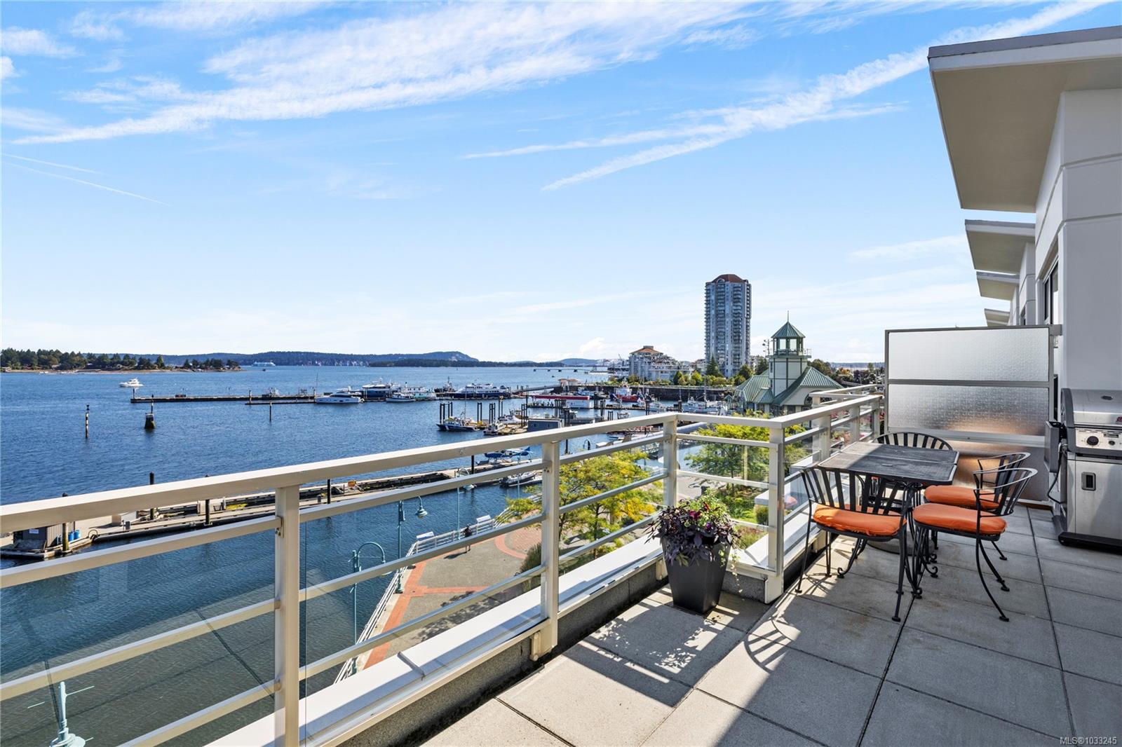 38 Front St Unit: TH25