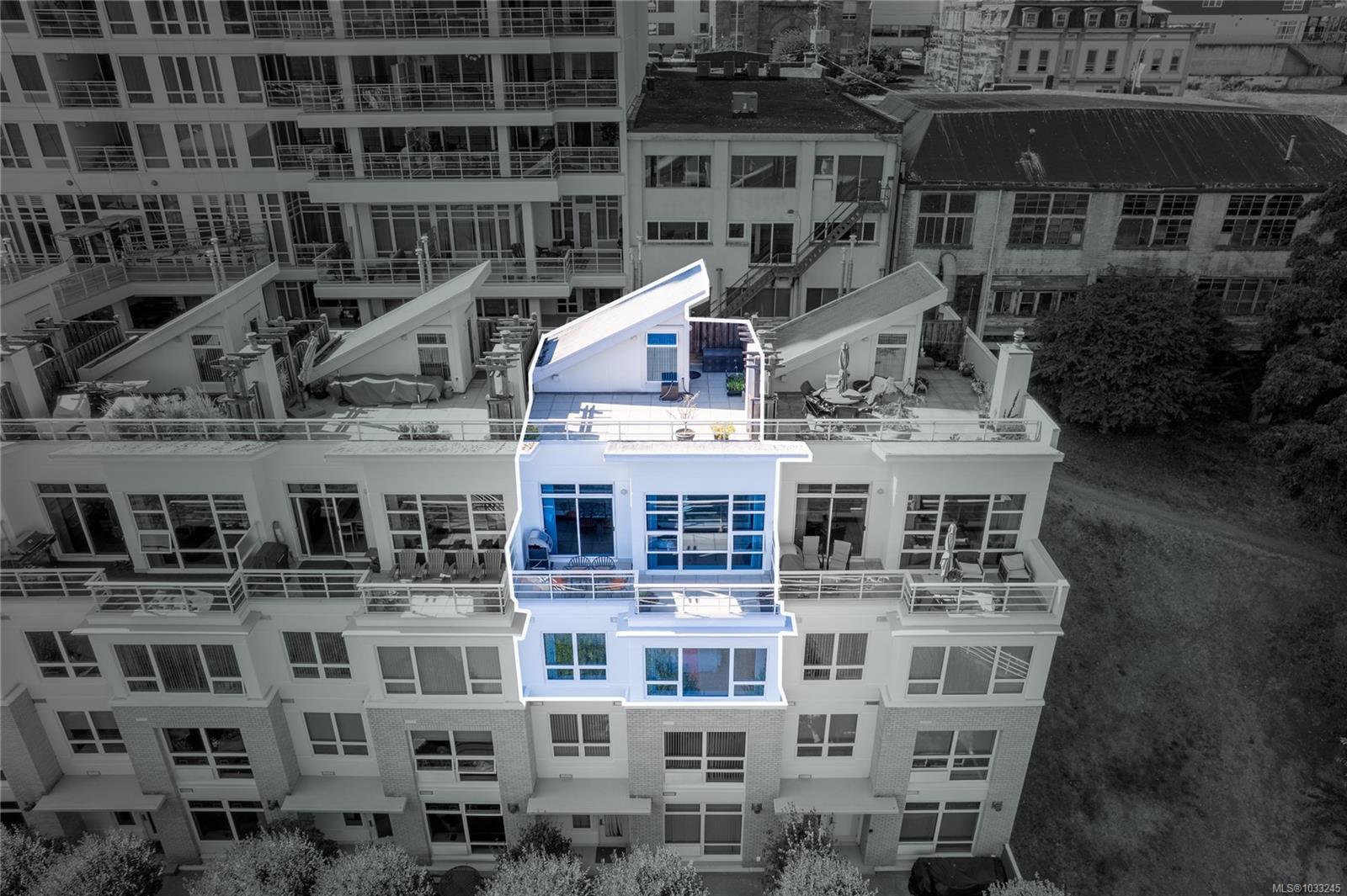 38 Front St Unit: TH25