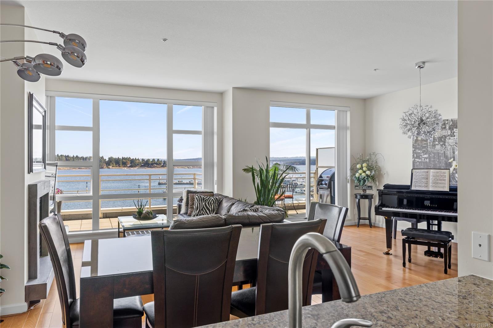 38 Front St Unit: TH25