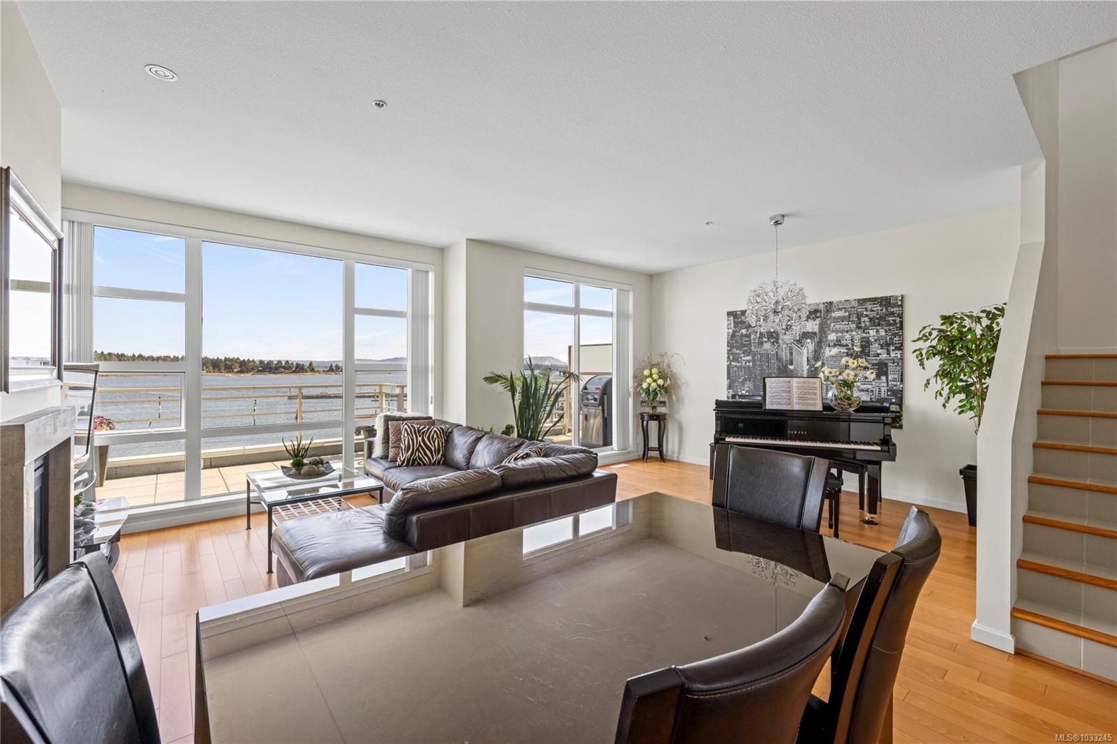 38 Front St Unit: TH25