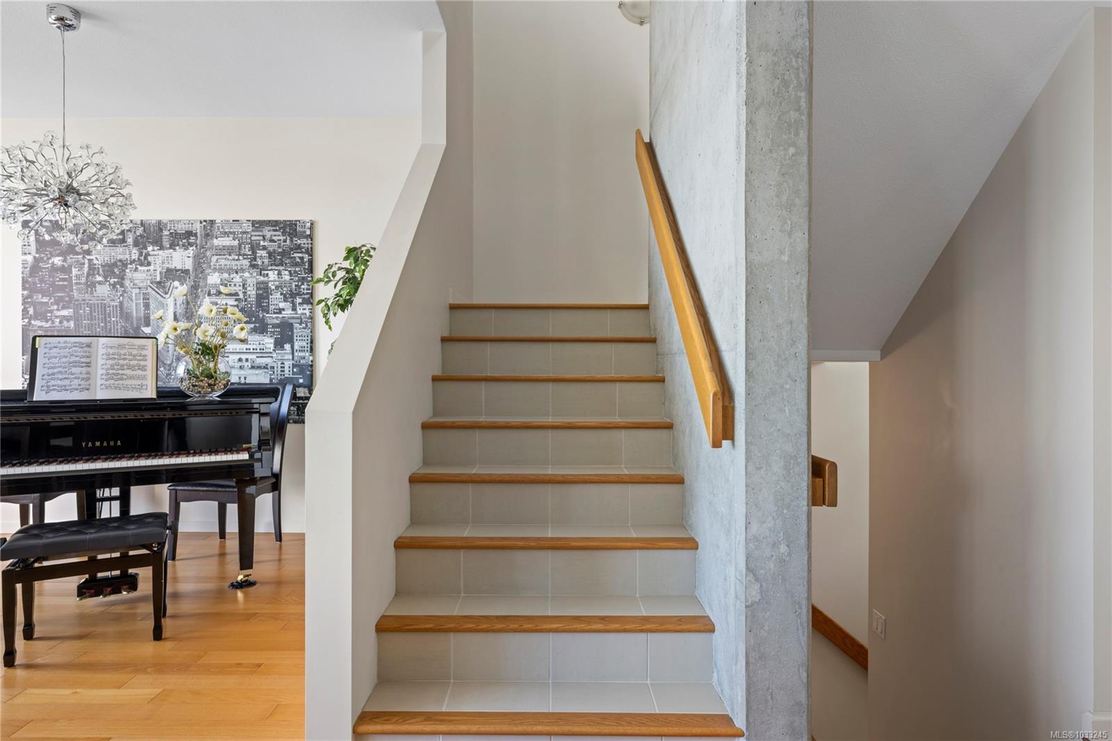 38 Front St Unit: TH25