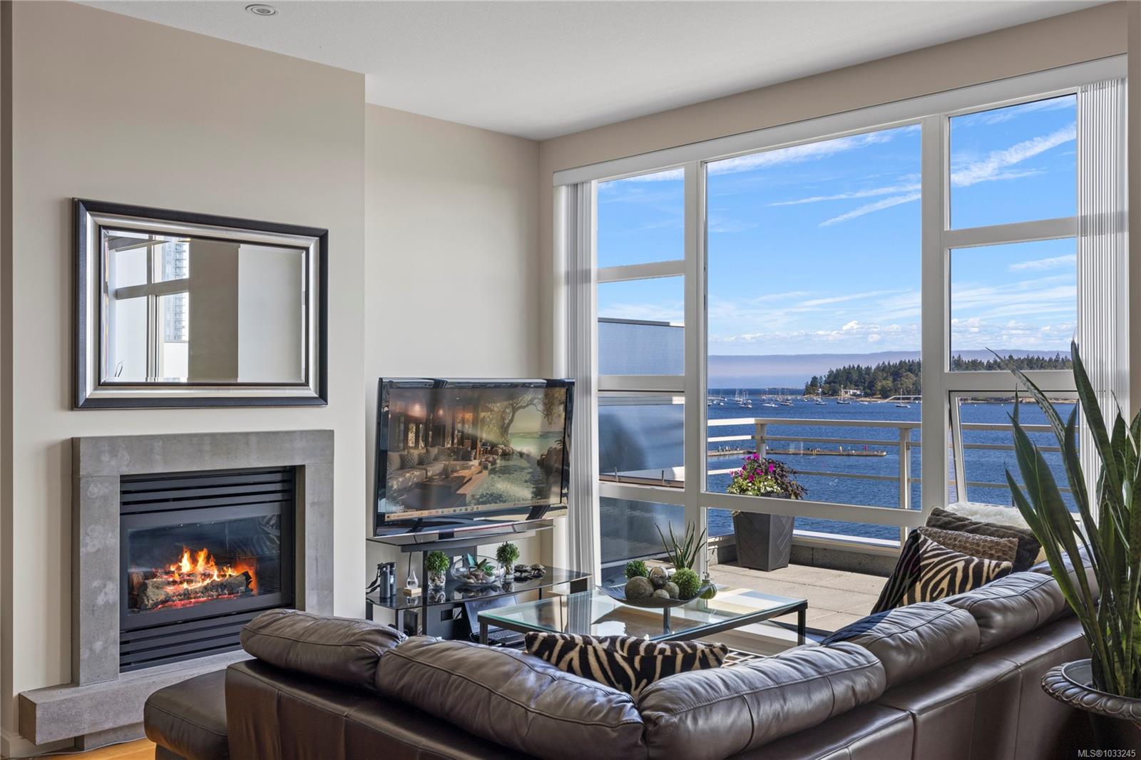 38 Front St Unit: TH25